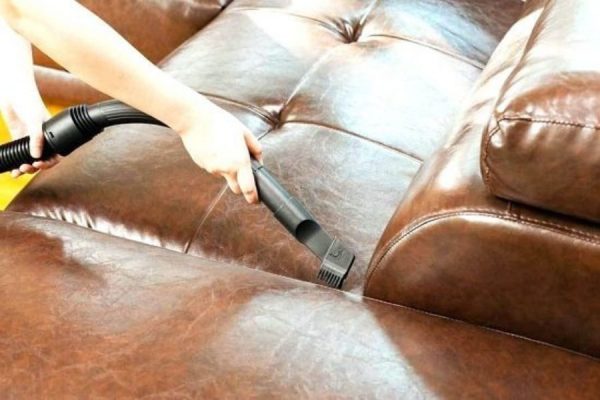 Cách làm sạch ghế sofa giả da